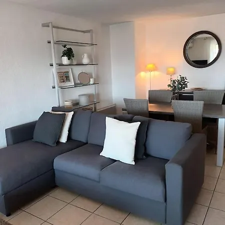 Calme 2 Vue Degagee Cannes